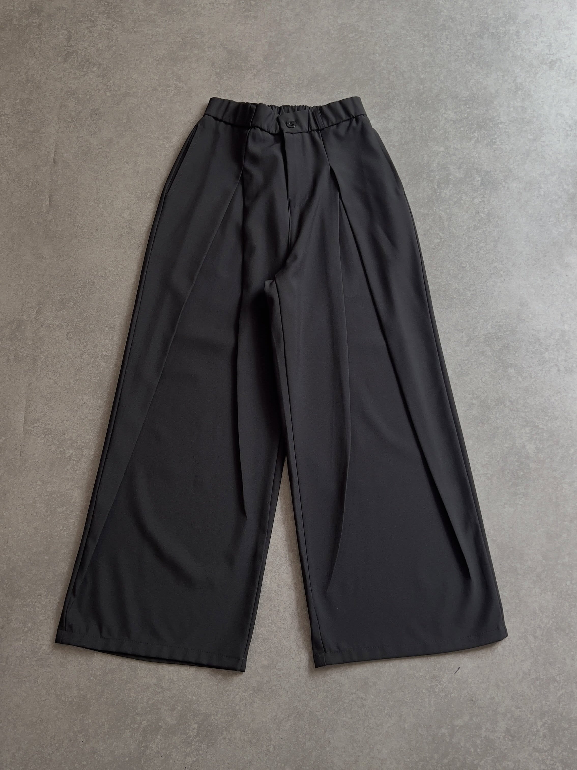 Noir Oversized Pleated Trousers